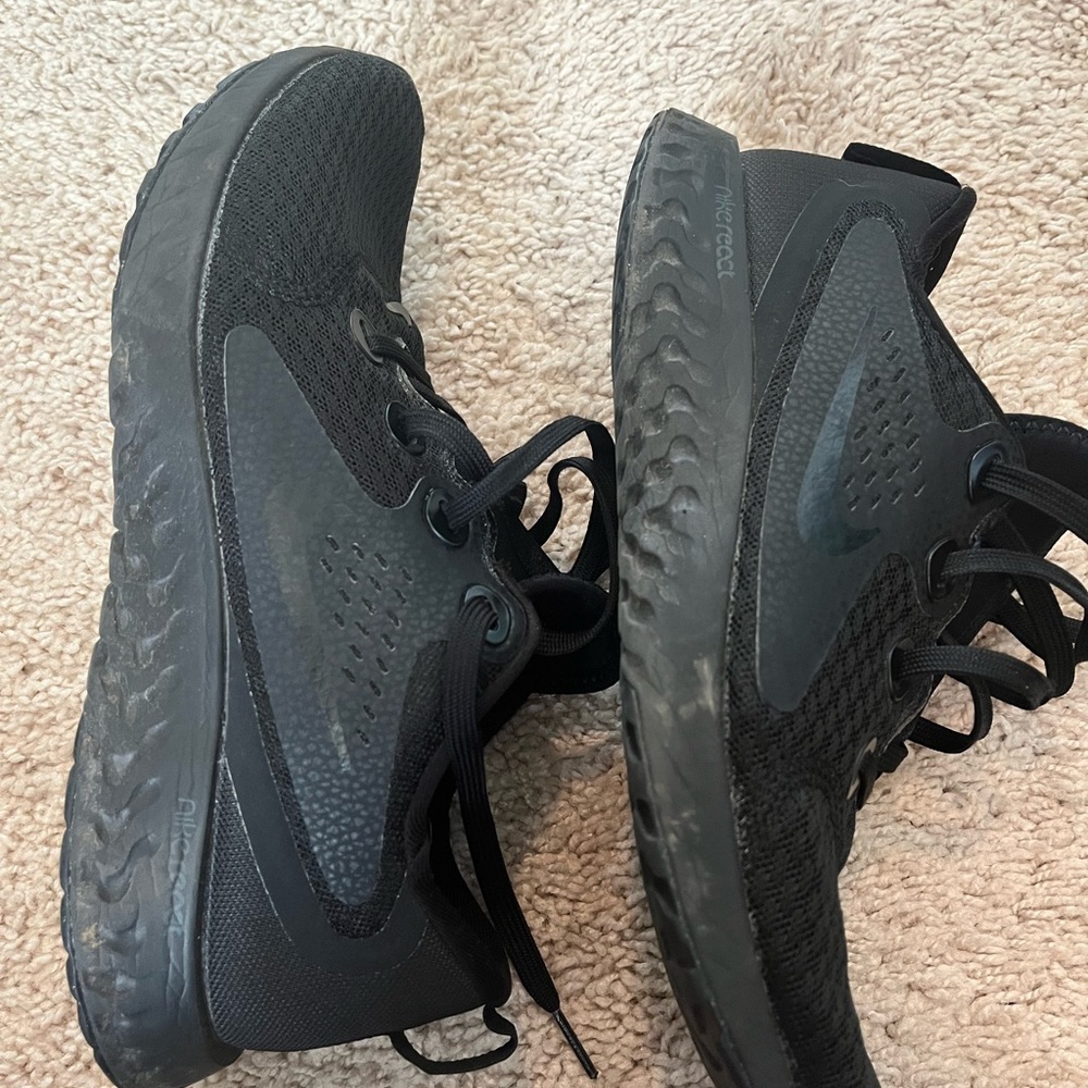 Nike Legend React - image 1